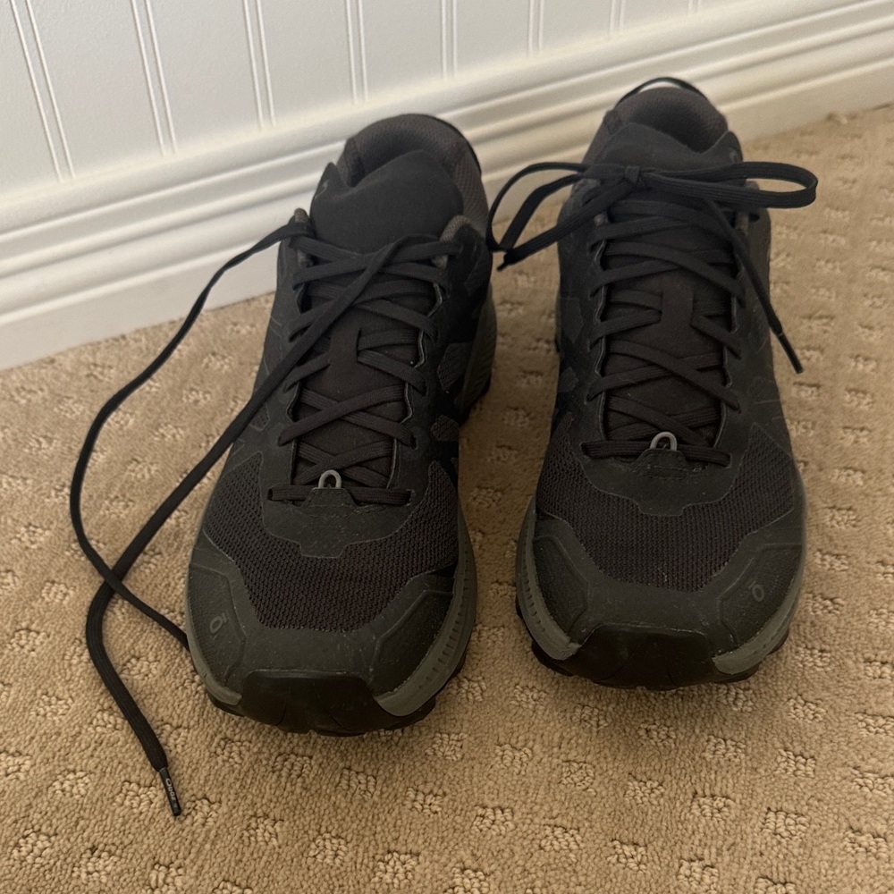 Oboz Katabatic LT Gortex Low Hikers, Black, Men’s size 10